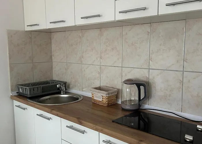 Viktoria Apartman Vir